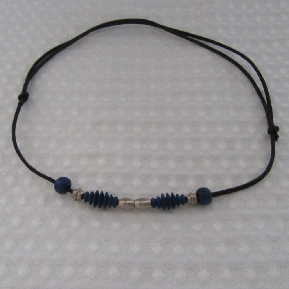 Choker Necklace on a rope add to a  bundle 4 for $20.00 to get discount